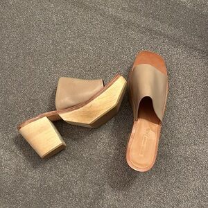 NWOT Rachel Comey Jibe Clog-leather platform slides/open toed mules